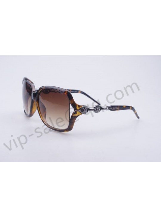 Gucci large square frame sunglasses with two diamond