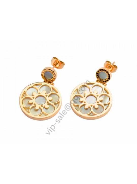 Bvlgari Earrings in 18kt Yellow Gold with Mother of Pearl
