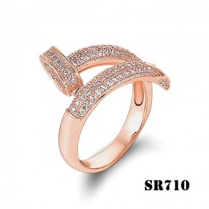 Cartier Juste Un Clou Ring in Pink Gold Set with Brilliant-cut Diamonds