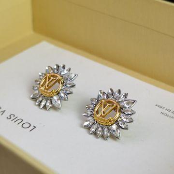 Louis Vuitton B Blossom White MOP & Monogram Flower Padlock Pendant Female  Yellow Gold Diamonds Earrings Price UK