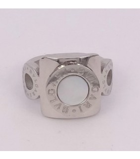Bvlgari Ring in 18kt White Gold with Mother of Pearl