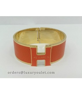 Hermes Vintage Clic Clac H Bracelet in 18kt Yellow Gold with Orange Leather,Wide