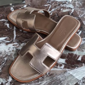 Hermes Oran Sandals In Champagne Swift Leather