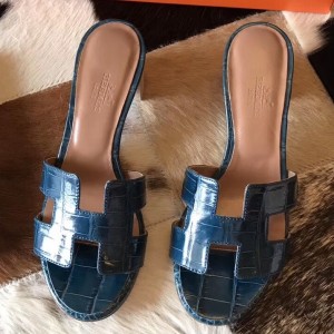 Hermes Oasis Sandals In Blue Shiny Niloticus Crocodile