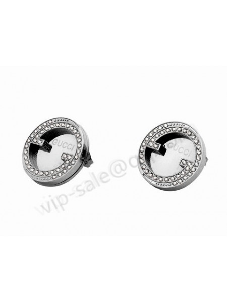 Gucci with circle diamond pendant earrings in white gold