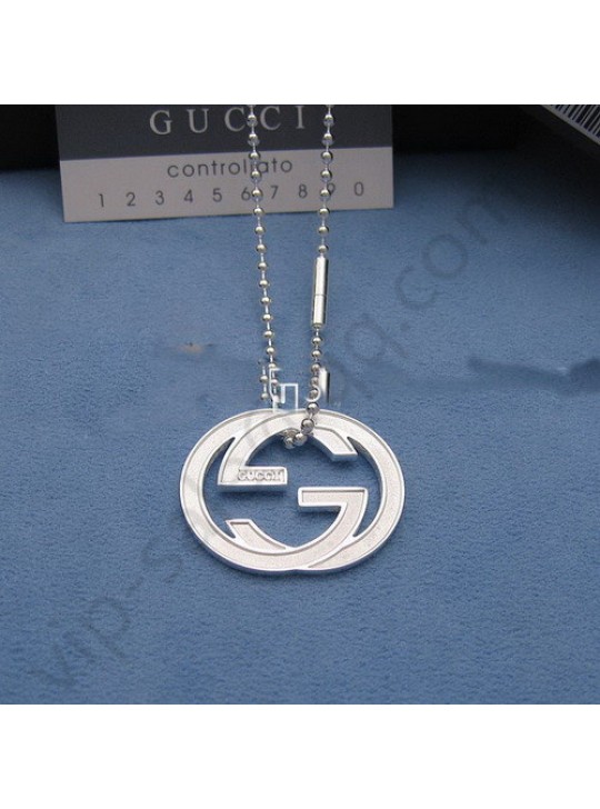 Gucci double G necklace