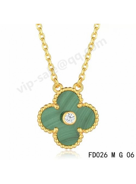 Van cleef & arpels Vintage Alhambra pendant in yellow gold with Malachite and Diamond