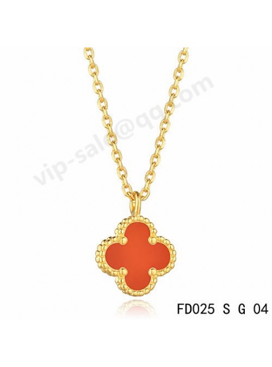 Van cleef & arpels Vintage Alhambra pendant in yellow gold with coral
