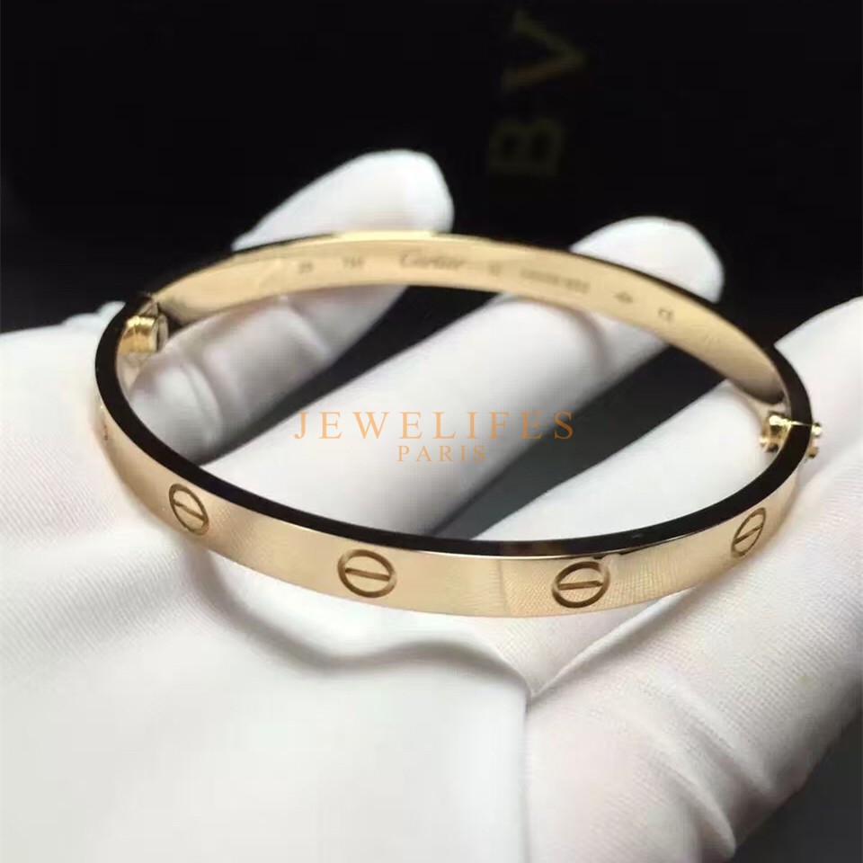 Luxury Gold Carti Love Bangles For Ladies For Womens Wedding Designer  Bracelet And Cuff Jewelry B425 From Linjie95961, $11.34 | DHgate.Com