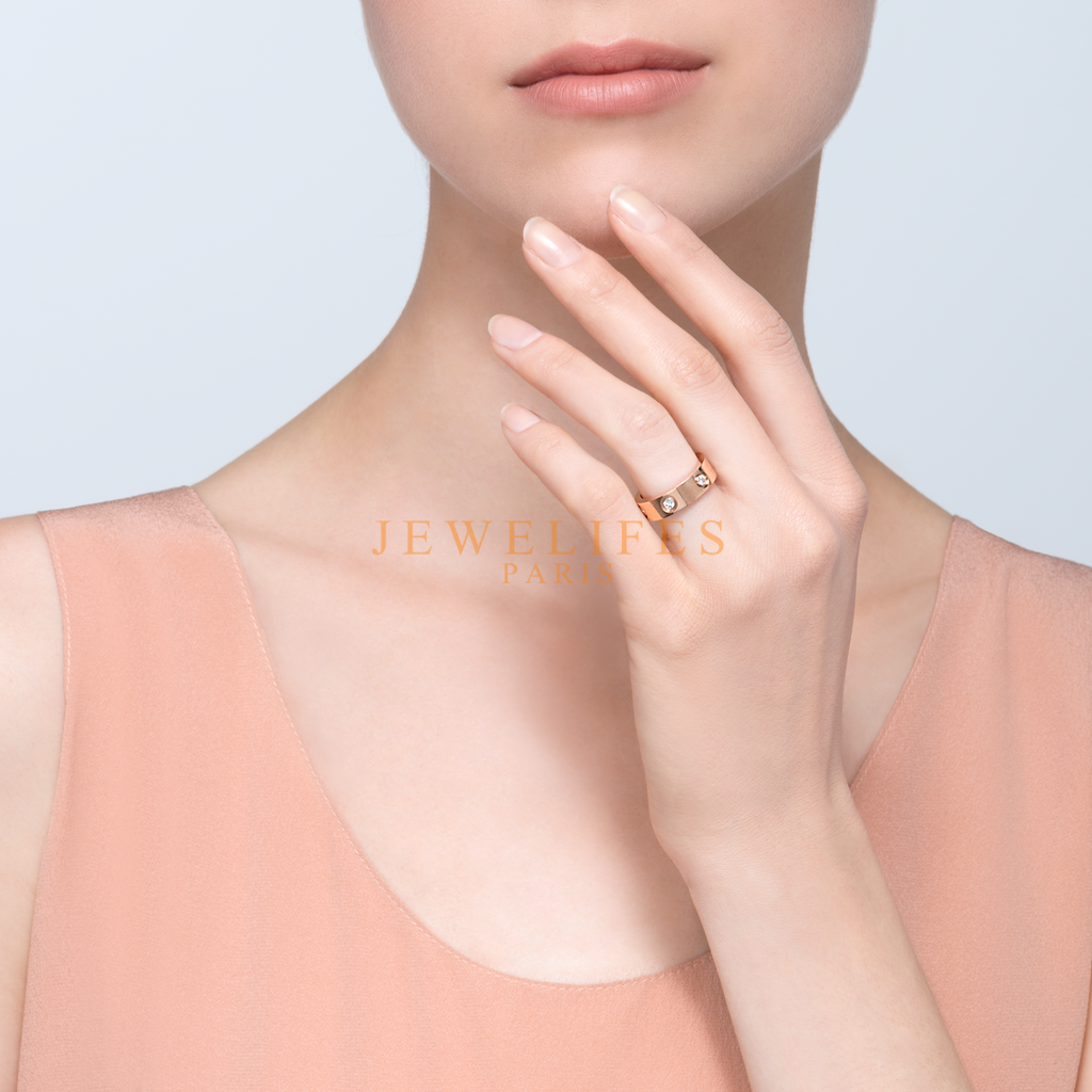 Round Brilliant Cut Diamond Engagement Ring | Wixon Jewelers