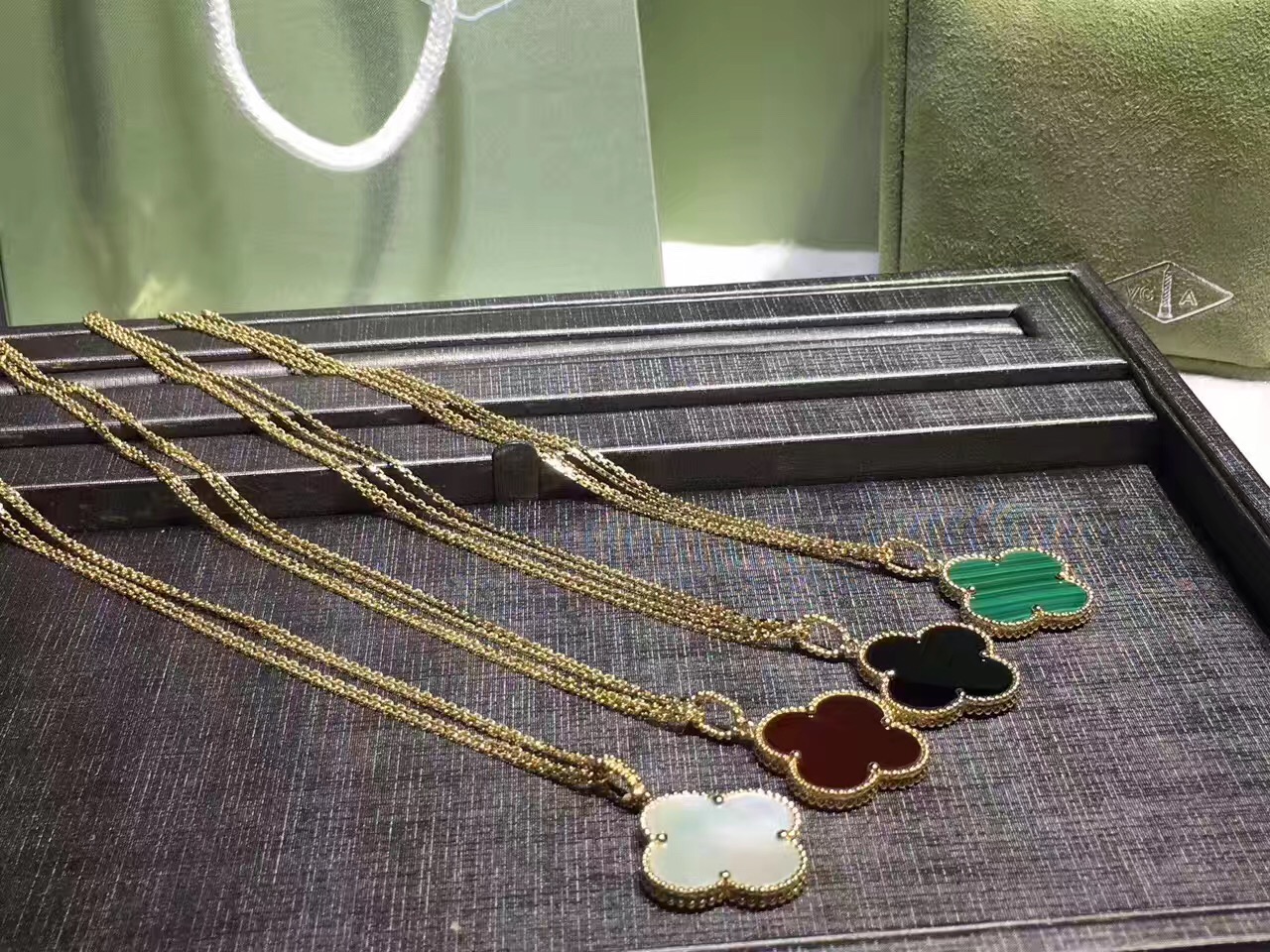 Van Cleef & Arpels updates the Magic Alhambra with new stones and