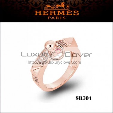 Hermes Collier de Chien PM Ring in Pink Gold Set With Diamonds