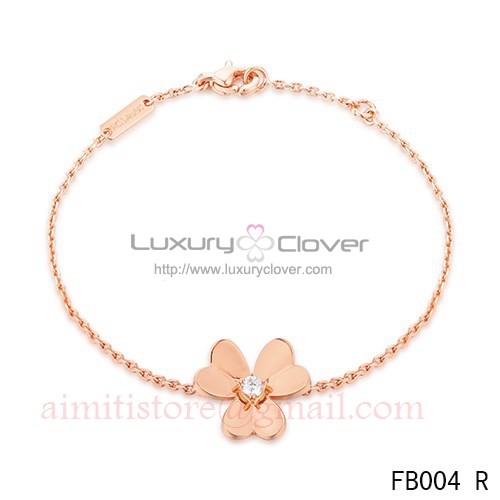 SS Metal Rose Gold Chain Pendant at Rs 150/piece in Surat | ID:  2852909111933