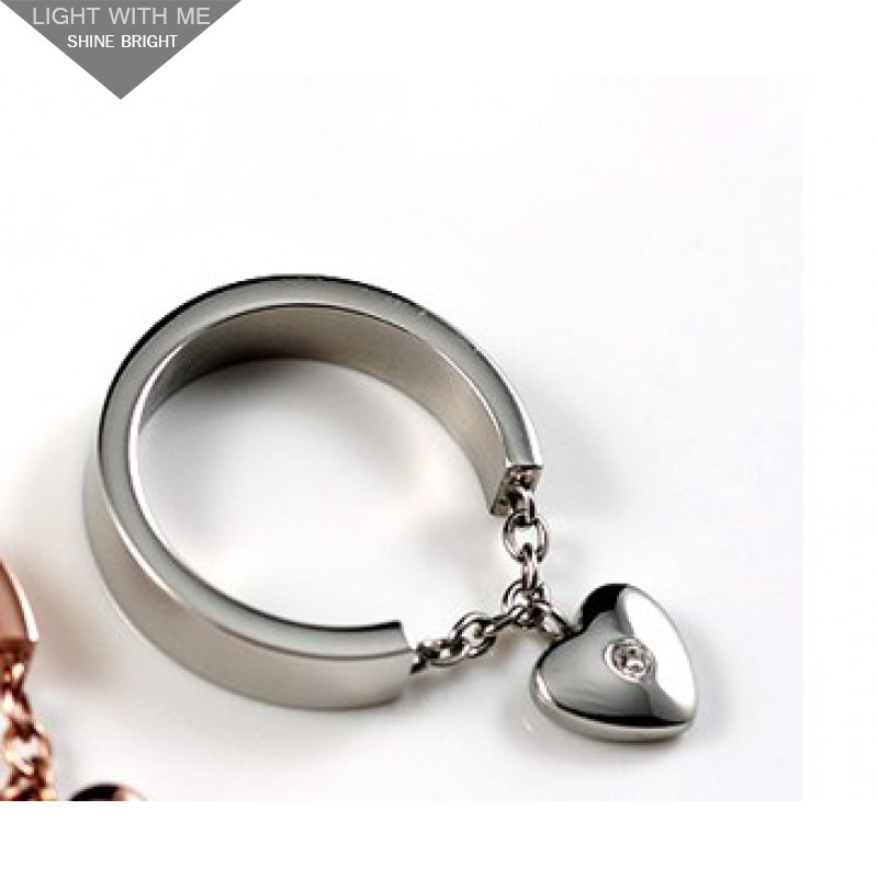 Cartier Heart Charm Ring in White Gold 