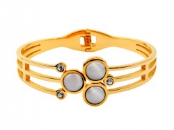 Bvlgari Banlge in 18kt Yellow Gold with Mother of Pearl and Pave Diamonds