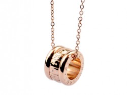 Bvlgari Ring Pendant with Chain in 18kt Pink Gold