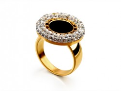 Bvlgari Ring in 18kt Yellow Gold with Black Onyx & Pave Diamonds
