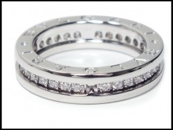Bvlgari B.ZERO1 1-Band Ring in 18kt White Gold with Pave Diamonds