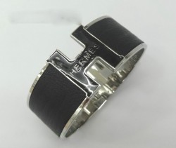 Hermes Vintage Clic Clac H Bracelet in 18kt White Gold with Black Leather,Wide