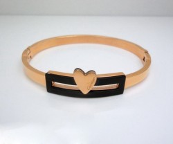 Cartier Heart Bracelet in 18kt Pink Gold with Black Marble
