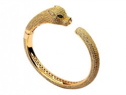 Panthere De Cartier Bracelet in Yellow Gold with Diamonds
