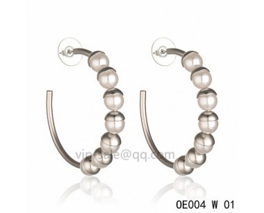 MISE EN DIOR Hoops Earring in the cream resin beads accentuated with white gold-plated cups