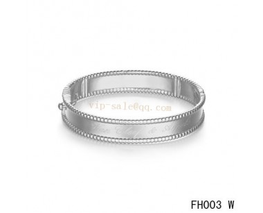 Van Cleef and Arpels Perle bracelet/signature/White gold bracelet