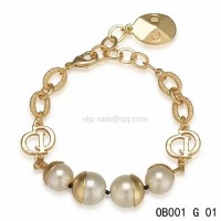 Dior white pearl bracelet in yellow	