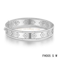 Van Cleef and Arpels Perl�e clover bracelet/white gold/diamonds	
