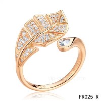 Van Cleef and Arpels Virevolte Finger ring<li>In pink gold with diamonds	