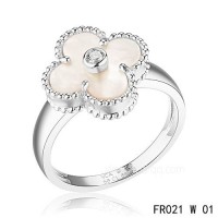 Van Cleef Vintage Alhambra ring<li>In white gold with white mother-of-pearl	