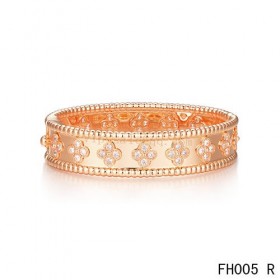 Van Cleef and Arpels Perlée clover bracelet/Medium model/pink gold/diamonds