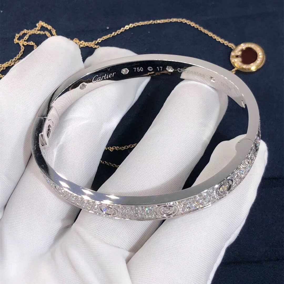 Cartier Rose Gold Full Pave Diamond Juste Un Clou Bracelet N6702117 For  Sale at 1stDibs  cartier diamond bracelet cartier nail bracelet with  diamonds cartier nail diamond bracelet