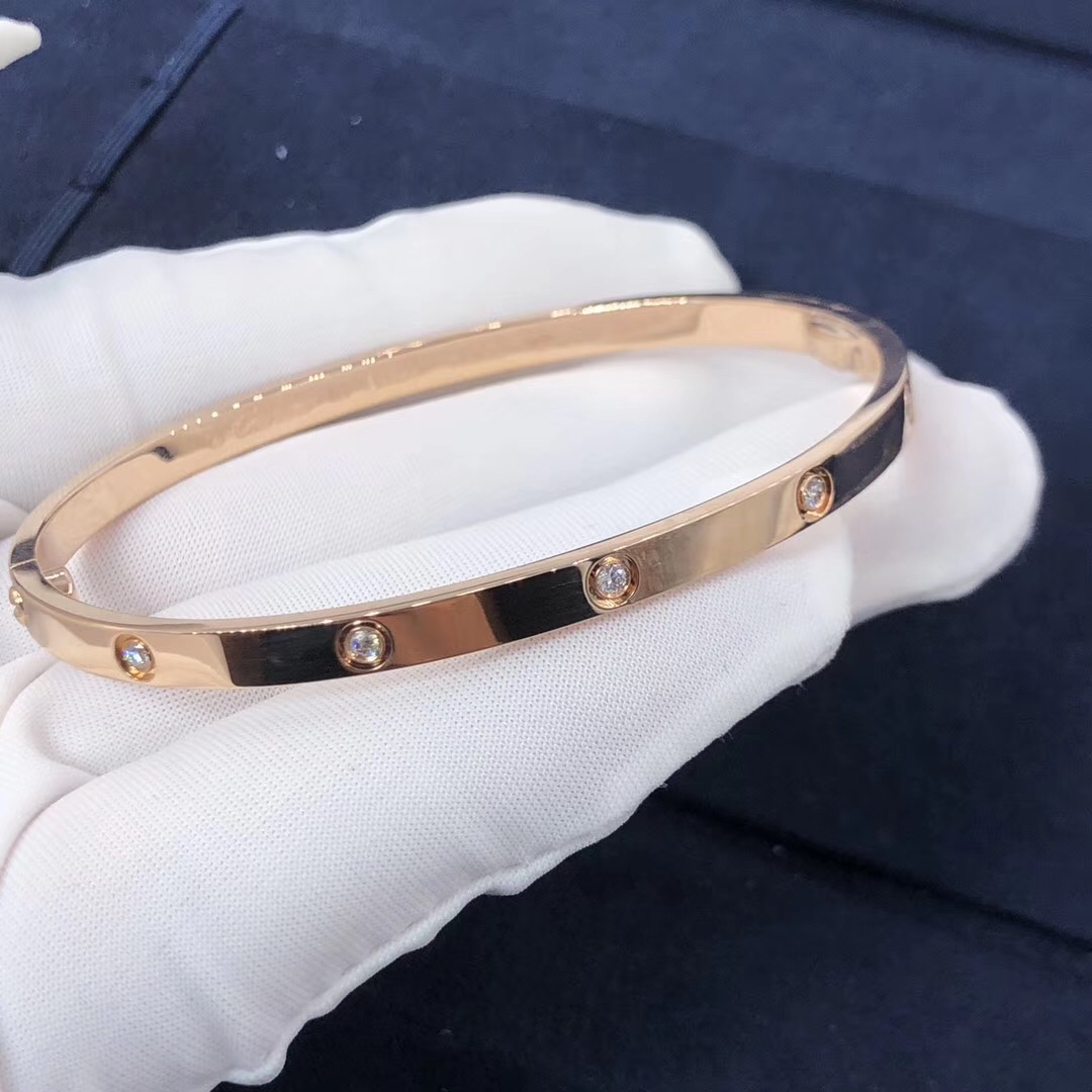 Cheap Pure 18k gold Cartier Love Bracelet small model 10 diamonds weight  1820g  International Brand Replica Jewelry for Sale Make in Real 18k  Gold and Diamonds the Same As the Original