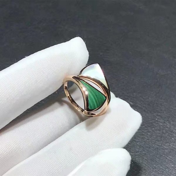 Bvlgari DIVAS' DREAM contraire ring in 18 kt rose gold, set with mother-of-pearl and malachite