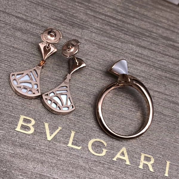 bvlgari DIVAS' DREAM earrings in 18 kt rose gold set with mother-of-pearl and diamonds