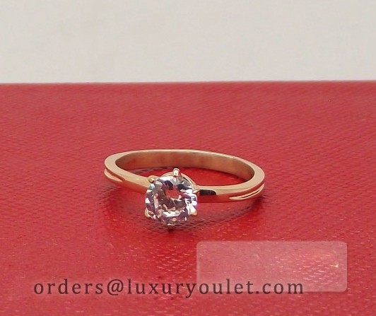 cartier solitaire rose gold