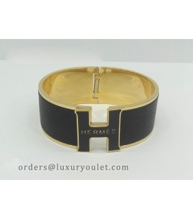 Hermes Vintage Clic Clac H Bracelet in 18kt Yellow Gold with Black Leather,Wide