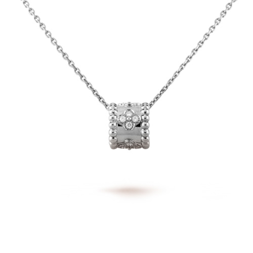 Perlée fake Van Cleef white gold pendant Clover lucky pattern diamonds